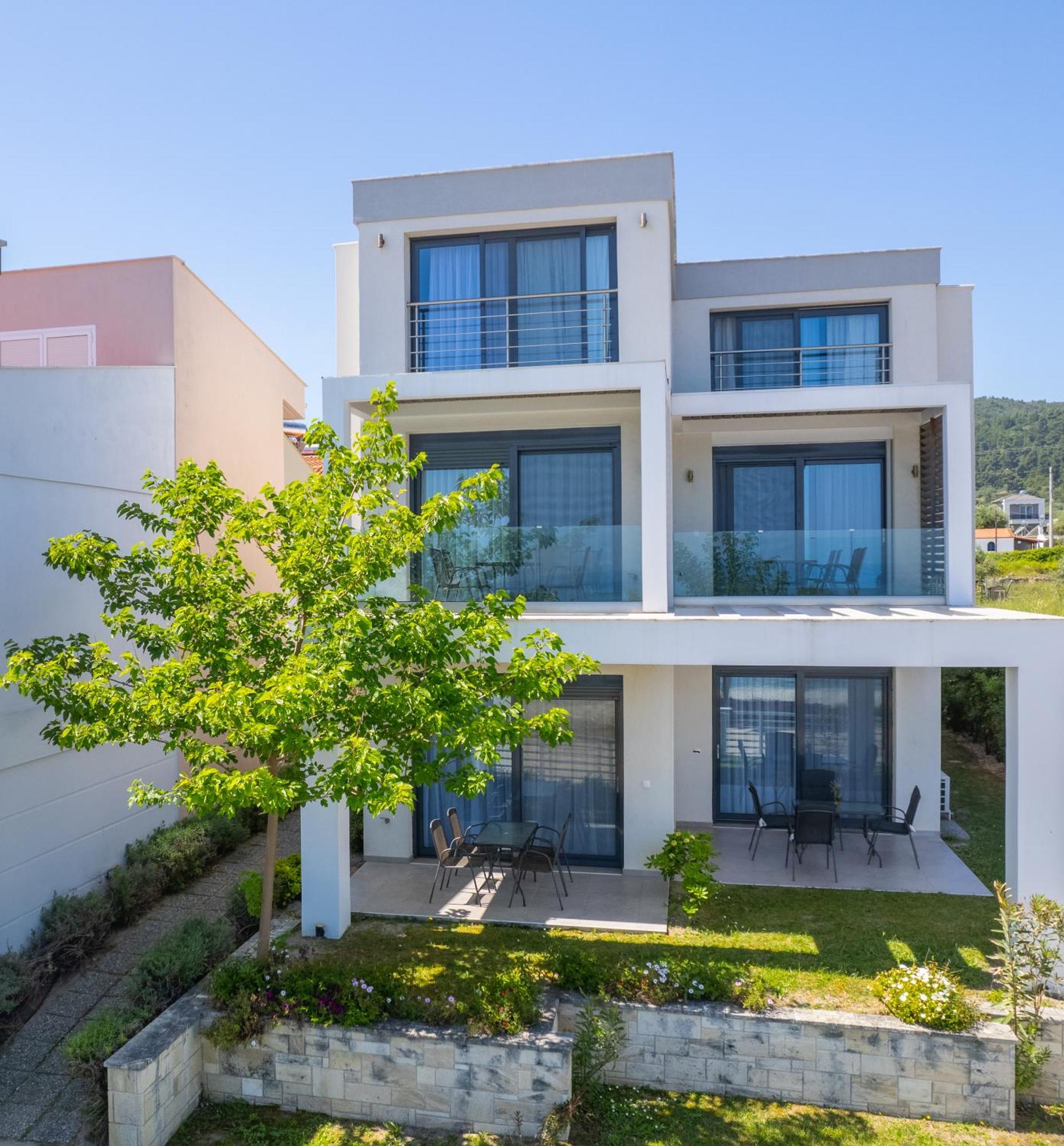 Cavo Blue Coastal Living Apartment Polychrono Exterior photo